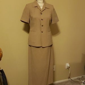 Suit set tan